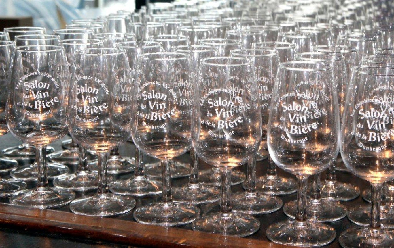 80 000 verres à dégustation sont commandés pour l’occasion à la cristallerie d’Arques.