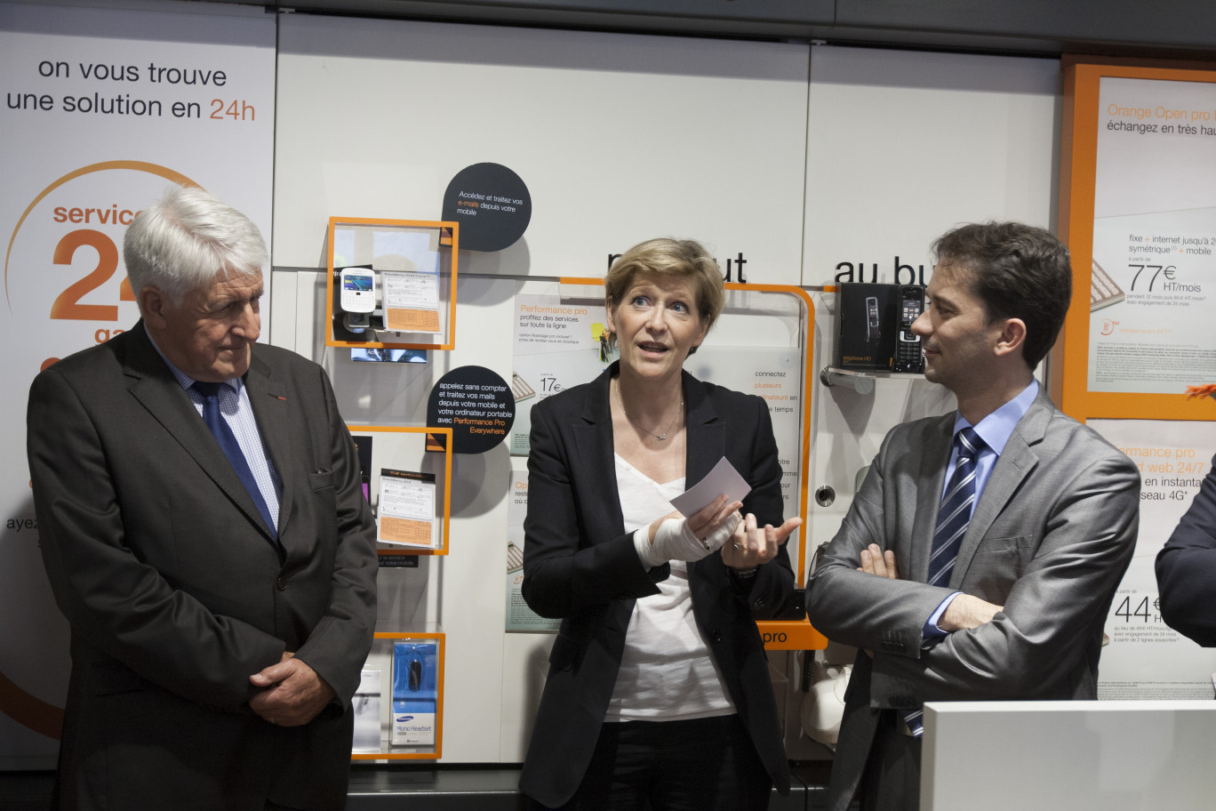 Lors de l’ouverture des réseaux 4G à Lens et Arras, Fabienne Dulac, directrice Orange Nord de France et Laurent Vitoux délégué régional en duplex depuis Arras ont proposé une démonstration des usages et de la rapidité du réseau de 4ème génération.