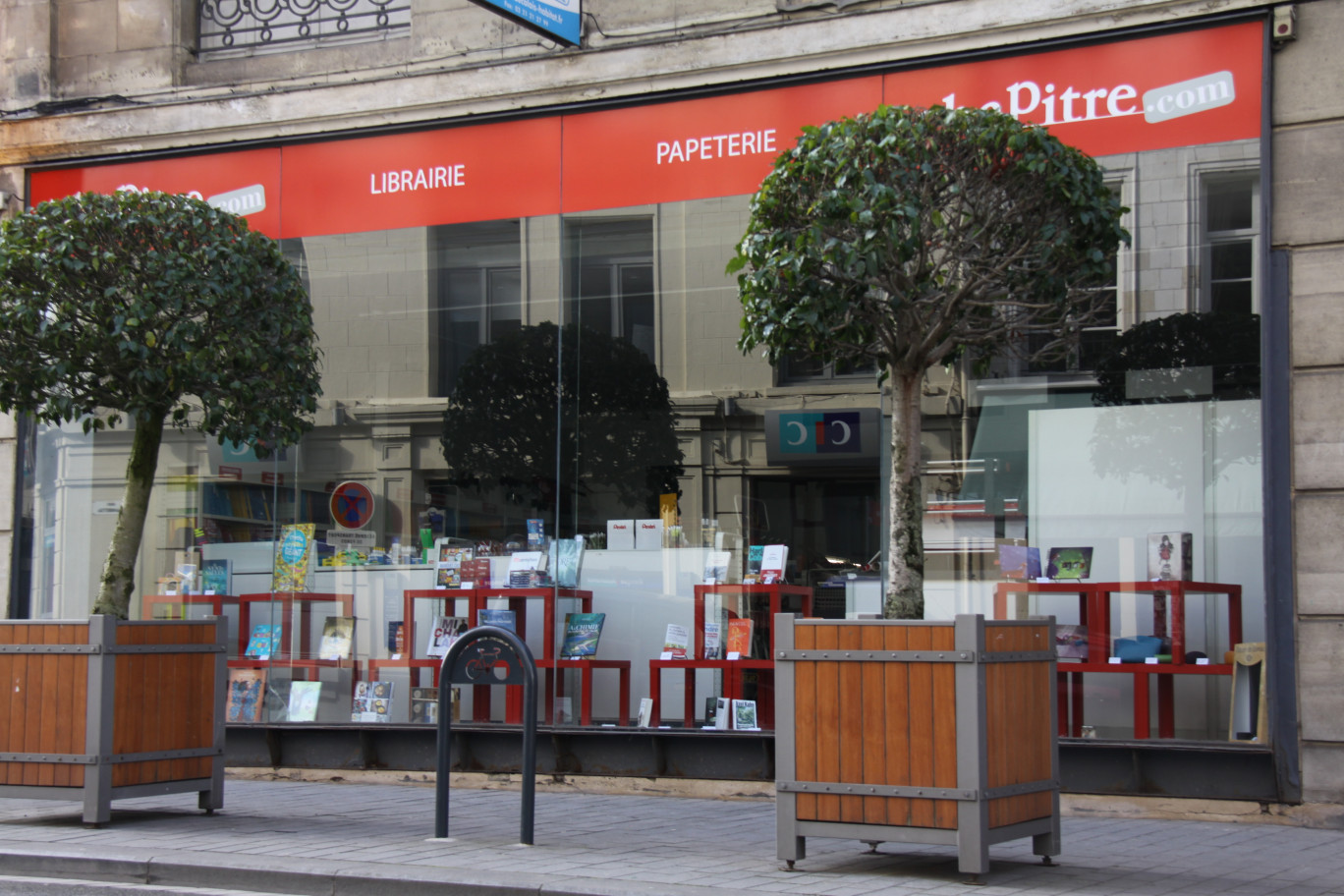 L’enseigne de « La Grande Librairie » à Arras devrait être apposée prochainement.