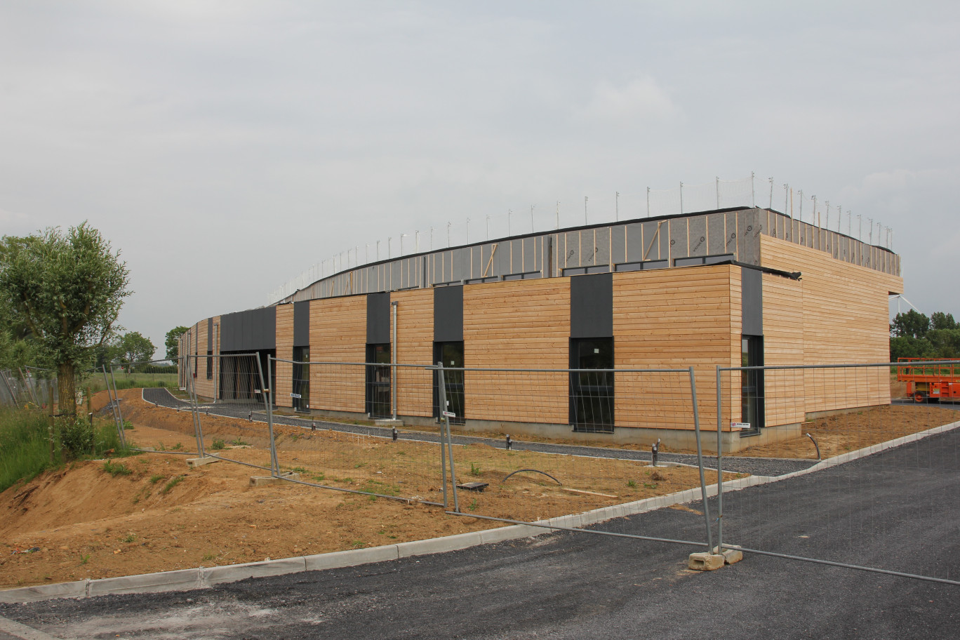 Le chantier du bâtiment relais devrait être achevé pour la fin du mois de juin.