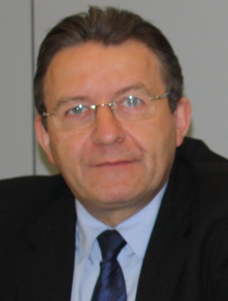 François Macé.