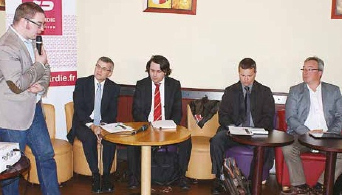 Le journaliste Guillaume Roussange recevait Alain Savary, Xavier Arruego, Sylvain Carpentier et Benoît Egon autour du thème du machinisme agricole.