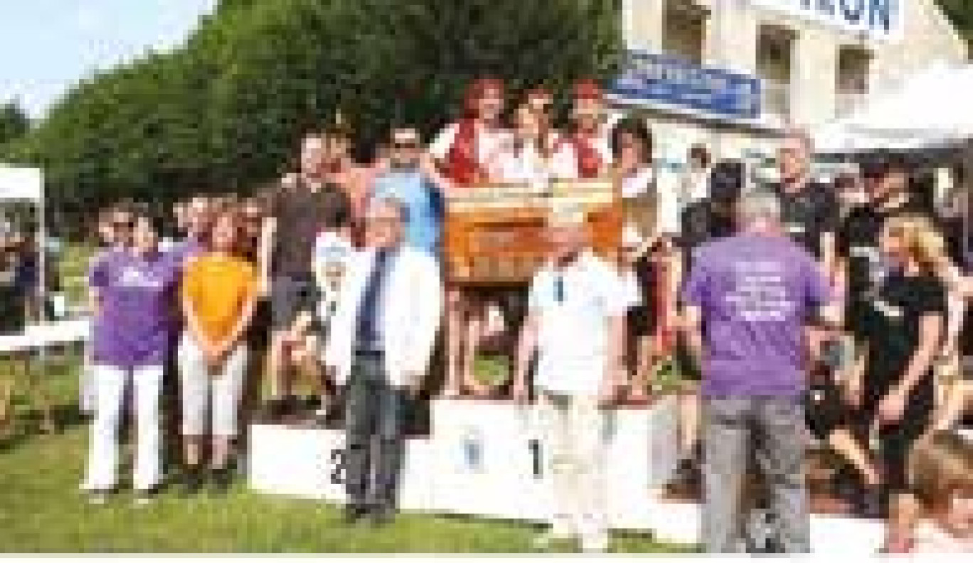 Les trois entreprises gagnantes (Actemium, Sanef, et la polyclinique Saint-Côme) du trophée régate inter-entreprises 2014.