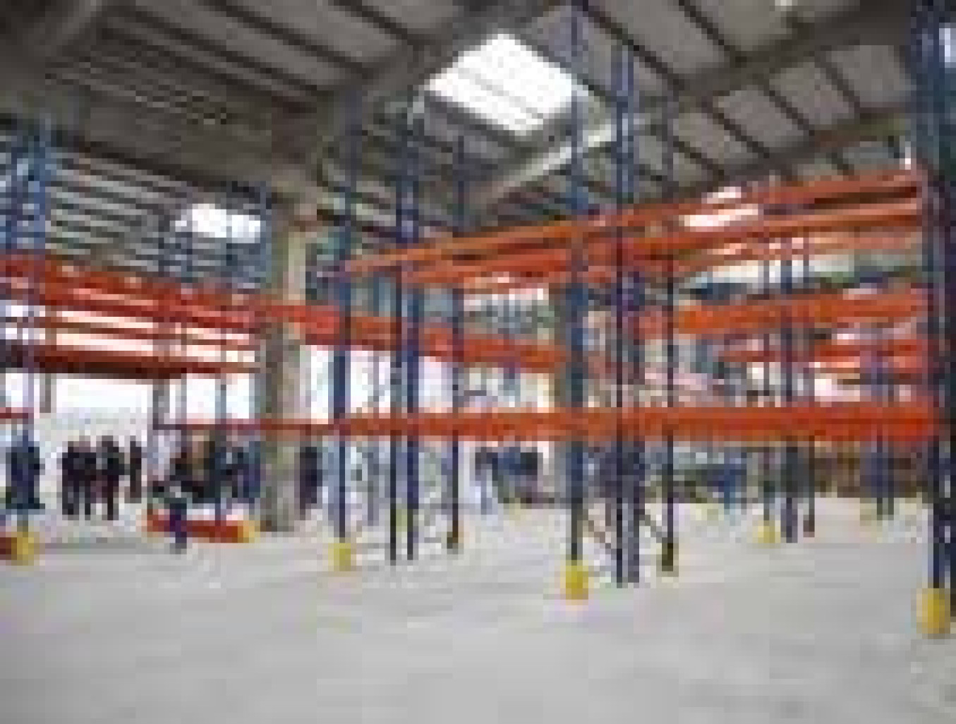 Les racks du CMDU sont d’ores et déjà prêts à accueillir les marchandises.