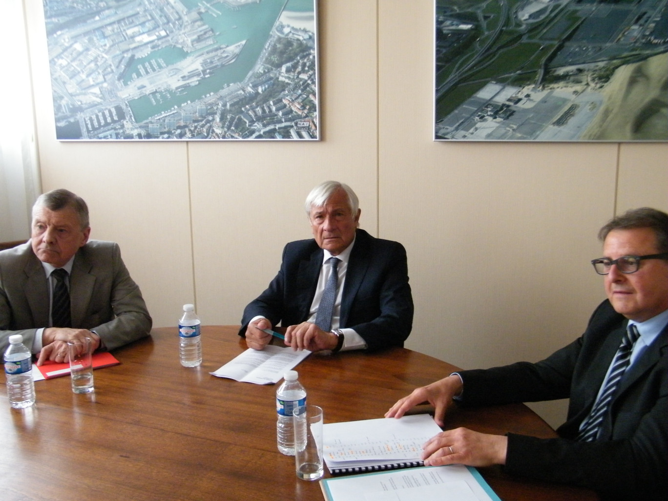« De gauche à droite, Jean-François Didier, président du Medef Cote d'Opale, Jean-Marc Puissesseau, président de la CCIC Cote d'Opale et Patrick Gheerardyn, délégué général du Medef Cote d'Opale ».