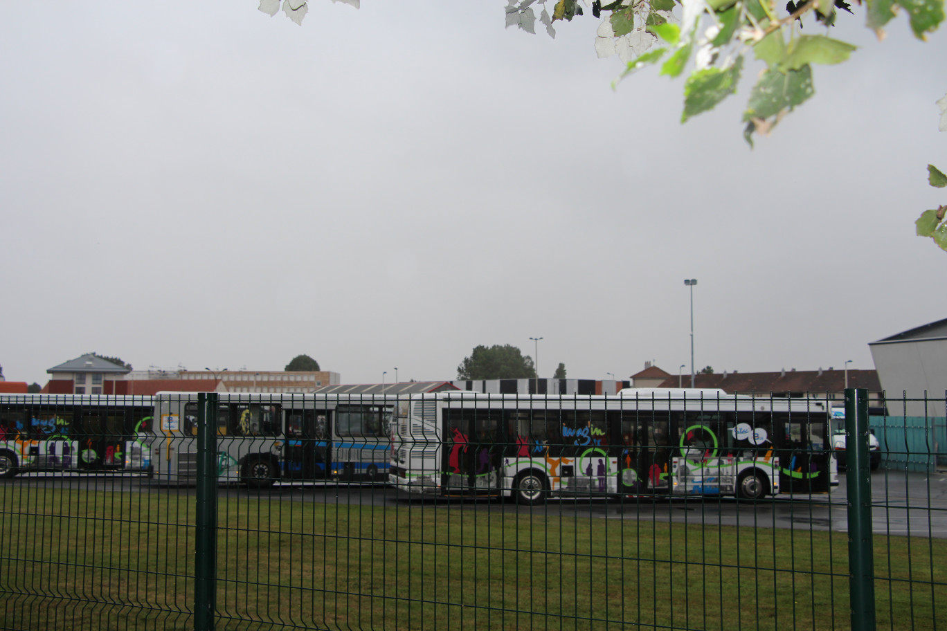 « Le SITAC met à disposition de son délégataire STCE plus de 40 bus ».