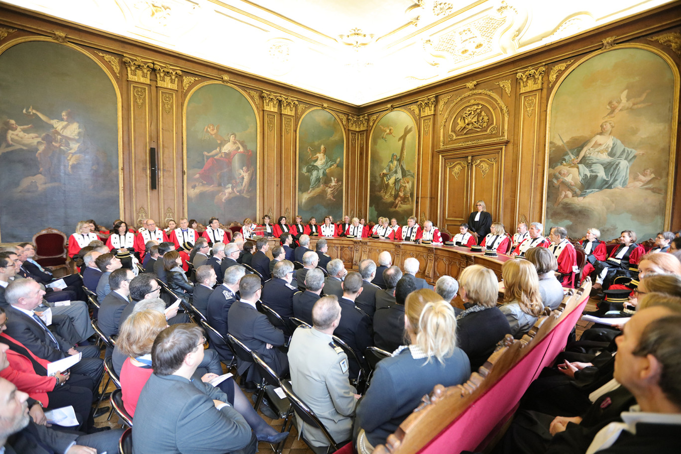 La salle du parlement des Flandres était comme à l’accoutumée comble, seuls quelques privilégiés ont pu assister à la rentrée solennelle de la Cour d’appel de Douai.