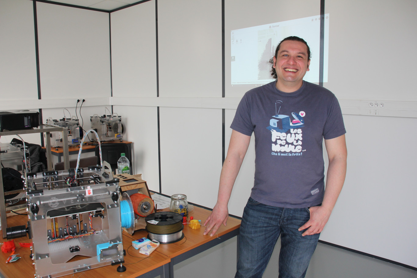 Le Fablab de Nabil Haihat s’adresse aux particuliers, aux entreprises mais aussi associations.