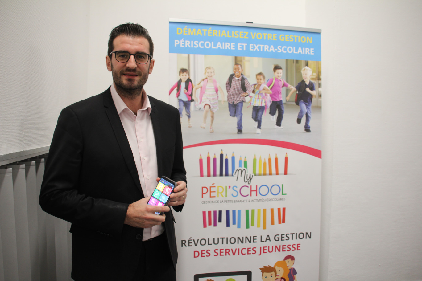 Le succès d’Arnaud Montewis et de Waigéo s’explique en partie par le lancement de solutions innovantes comme Myperischool.