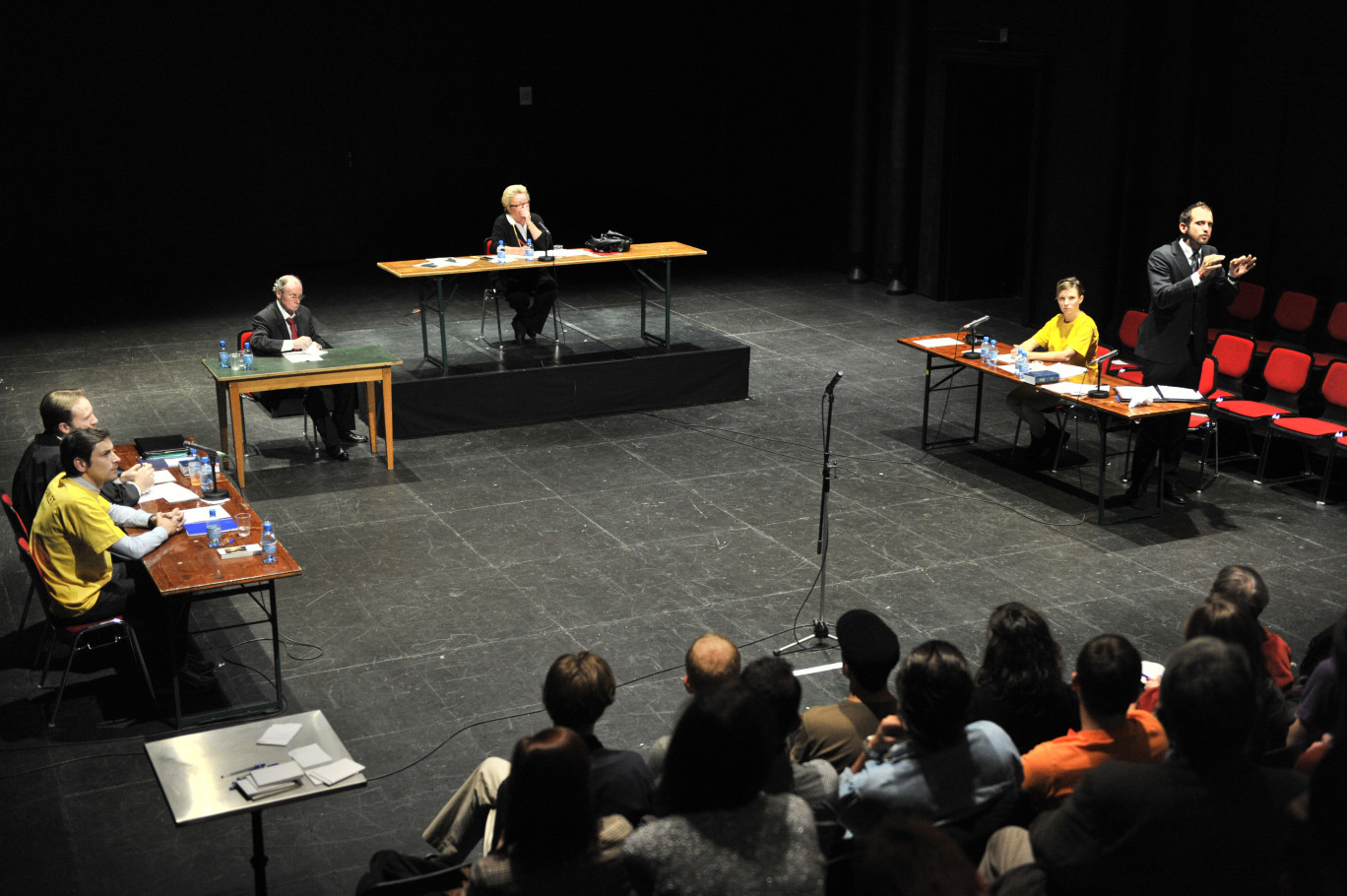 10/11/2011. Genève.Grütli. Blackbox. Performance "S'il vous plait, continuez (Hamlet). Pierre Abensur