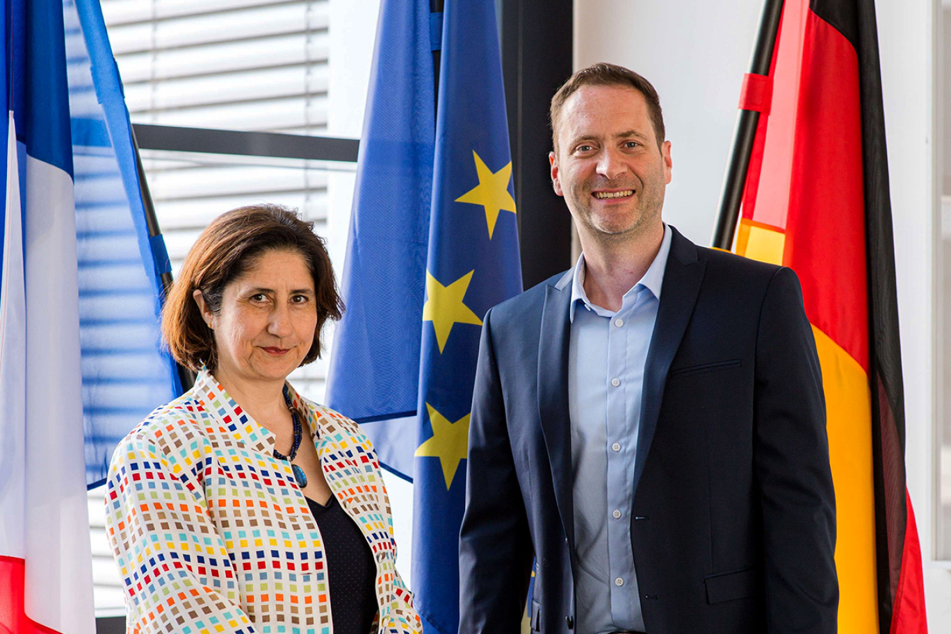 © ProTandem/Oliver Dietze
Karine Brard-Guillet, déléguée francaise, et Frédérik Stiefenhofer, délégué allemand de l’agence ProTandem.