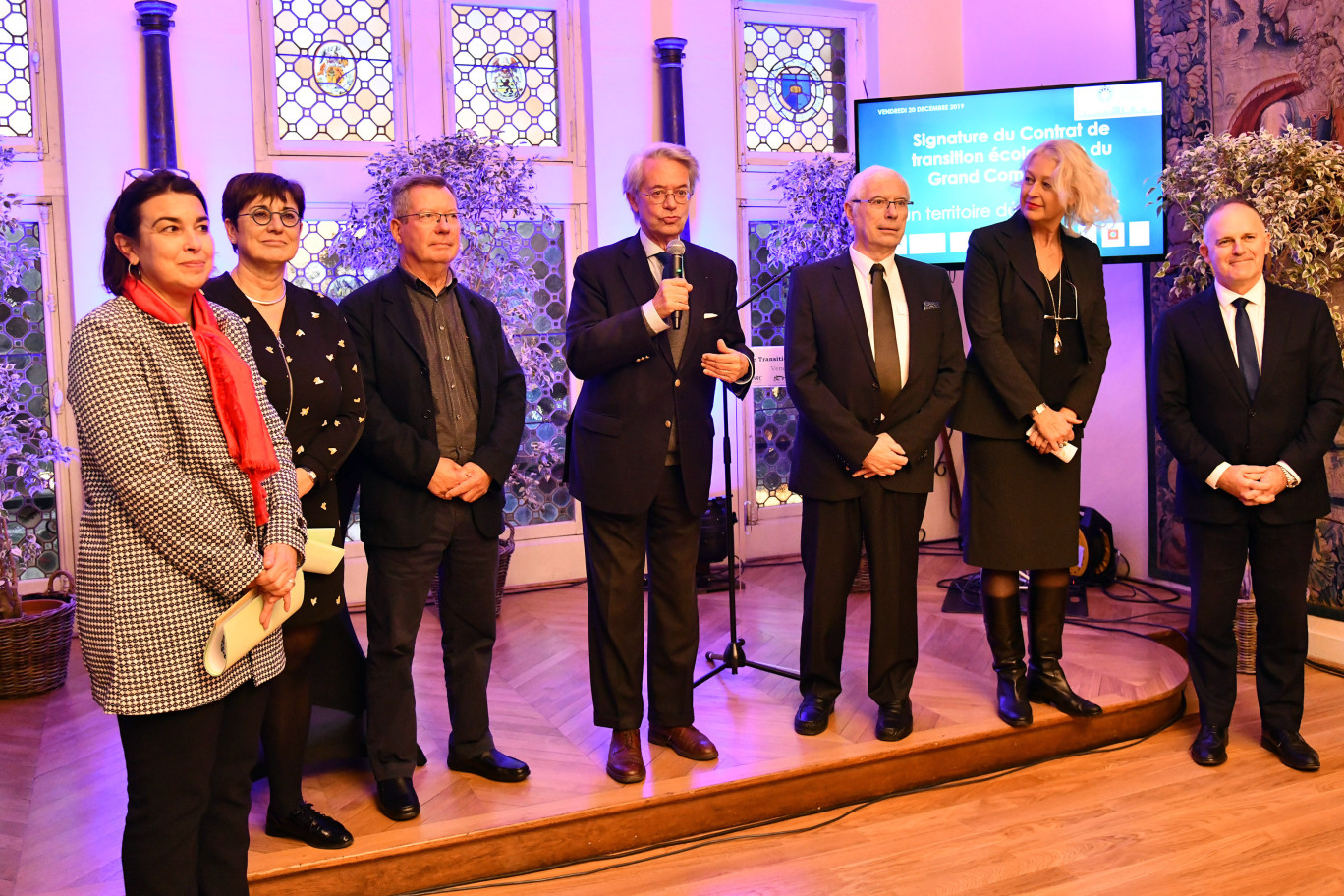 La signature du CTE en décembre 2019, en présence de Philippe Marini (au centre).