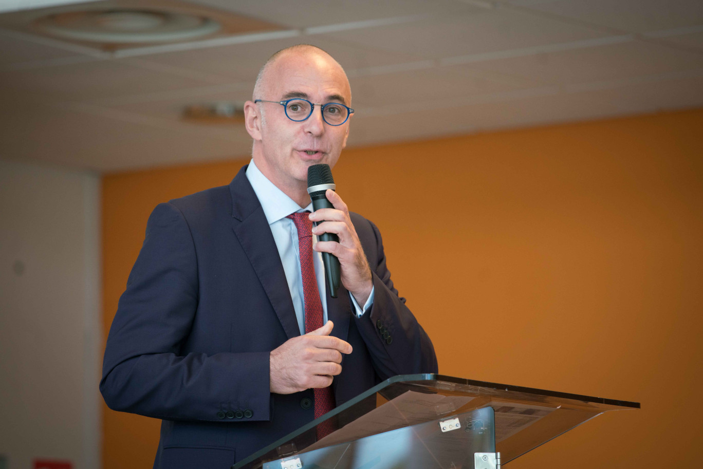 Selon Hubert Tondeur, "il faut que l'activité reprenne le plus tôt possible dans les meilleures conditions sanitaires possibles". © Aurélie Evrard