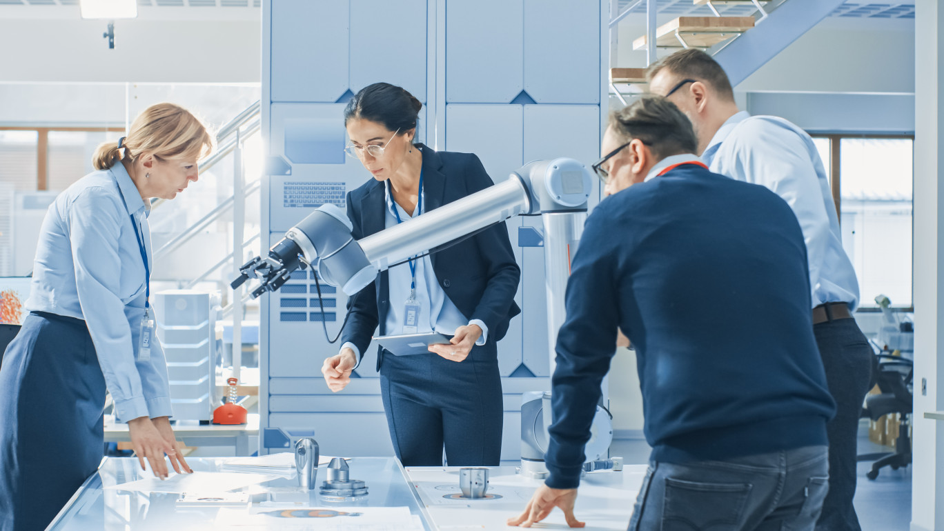 L'un des leviers à actionner est celui de la relance de l'investissement des entreprises dans des projets qui accroissent leur compétitivité, comme l'achat de robots, d'imprimantes 3D, ou de logiciels d'intelligence artificielle. © Gorodenkoff