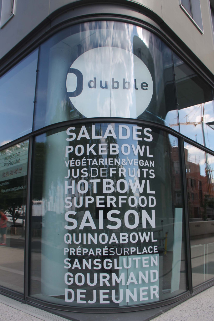 C’est dans les cellules commerciales de rez-de-chaussée du récent programme tertiaire de l’avenue de Boufflers à Laxou que la franchise Dubble food ouvre son deuxième restaurant dans l’agglomération nancéienne.