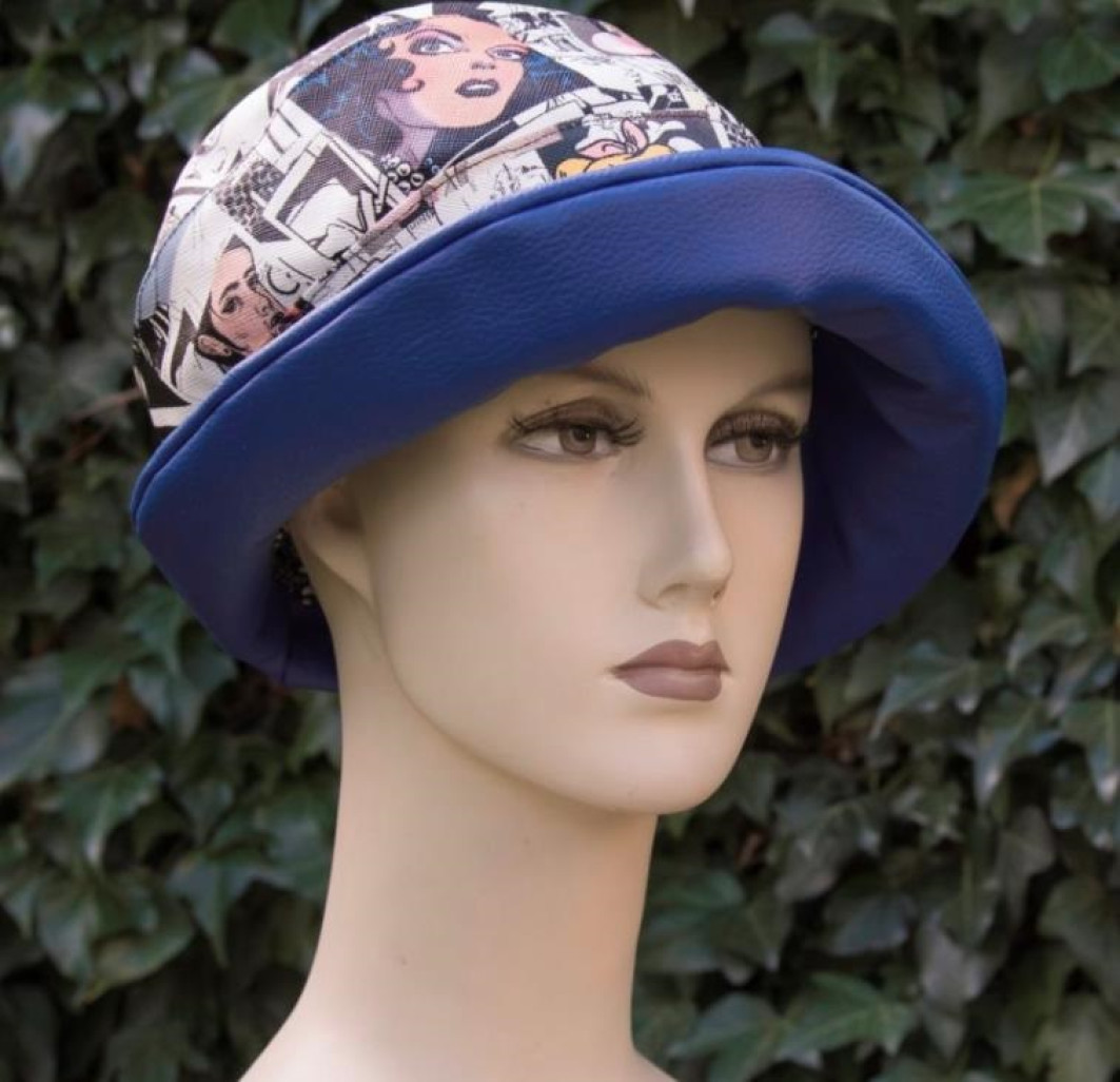 Un chapeau de pluie tendance signé Lilichatok.