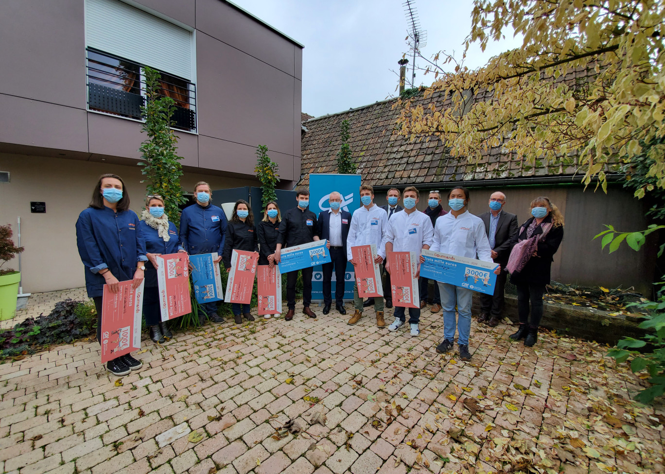 ©Matthieu Lagnel - CANS Les finalistes réunis chez le président du jury Eric Georget, à « L’Hostellerie d’Acquigny » dans l’Eure.