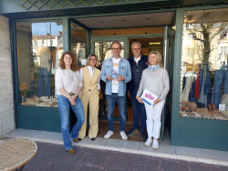 Valérie Verly-Mahieu, gérante de la boutique de prêt-à-porter Dody. 
