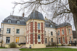 Le Conservatoire intercommunal de musique et de danse Adam de la Halle de Pont-Sainte-Maxence. © Éloïse Le Névanic 