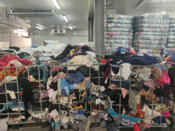 Solitex’Oise est agréée par Refashion, éco-organisme de la filière Textile d’habillement, Linge de maison et Chaussure. © Aletheia Press / D.La Phung