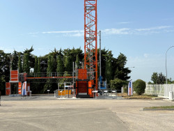 Le centre de formation possède une plateforme industrielle.