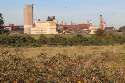 Le centre de broyage d&#039;Eqiom à Dunkerque produit en moyenne 2 000 tonnes de laitier sidérurgique moulu chaque jour. © Aletheia Press / ArnaudStoerkler