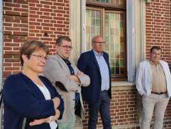 Fabienne Cuvelier, Présidente de la CCPV, Philippe Smessart en charge de l’économie et des Finances à la CCPV, Antoine Millet, représentant de la CCI Oise et Frédéric Douchet, maire de Grandvilliers. © Aletheia Press / D. La Phung