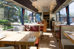 Le Voyage Gourmand propose une salle de 14 couverts. (c) Marie-Line Waroude