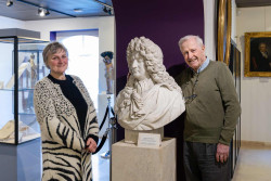Noëlle Saugout et Michel Ferté sont respectivement vice-présidente et président de l&#039;association Jean Racine et son terroir qui gère le musée. (c) Marie-Line Waroude