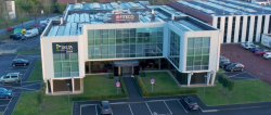 Basée à La Ferté-Bernard, Delta Technologies accompagne entreprises et collectivités avec des solutions globales : cybersécurité, réseaux, téléphonie IP, hébergement… © Delta Technologies