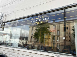 Le magasin fait près de 300 m².