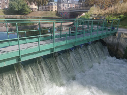 Des tonnes de déchets flottants ont été ramassées en 2023, un chiffre en nette baisse depuis 15 ans. © Aletheia Press / DLP