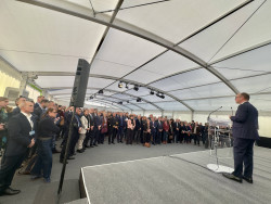 Lors de l'inauguration de l'usine Vicky Foods, le 27 novembre. © Aletheia Press / A.Morel