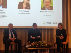 Alain Juillet, Claire Fournier et Christian Saint-Etienne. © Aletheia Press / D. La Phung