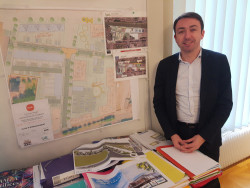 «Confier la réhabilitation de la halle à un investisseur privé permet à la municipalité de n'avoir aucun frais à sa charge», justifie Benoit Roussel, maire d'Arques. (© Aletheia Press / A.Stoerkler)