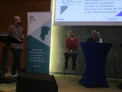 Malika Bohem, administratrice à l’APES, (au centre) a insisté sur « le rôle primordial » des collectivités pour accompagner les initiatives d’économie circulaire notamment à travers la question du foncier. 