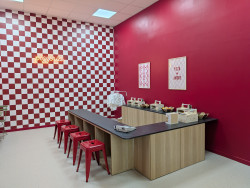 Tout un monde peut accueillir jusqu’à 130 personnes, enfants et adultes. Les réservations sont conseillées pour accéder au parc. © Aletheia Press / DLP