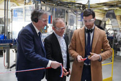 Le ruban est coupé à Noyelles-lès-Seclin : le site Altaïr accueille désormais la production Briochin aux côtés de Starwax. © Aletheia Press / L. Péron Vranesic