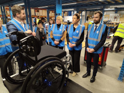 Du vélo tricycle pour enfant au modèle ultra-léger pour les plus actifs, Vermeiren propose une gamme de fauteuils roulants particulièrement étendue, qu'elle fabrique elle-même à 98%. © AletheiaPress/A. Stoerkler