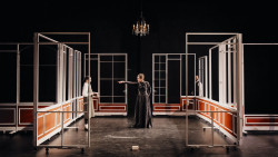 Les Forces Vives retracera la vie de Simone de Beauvoir. © Simon Gosselin