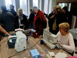 Avis aux couturières, une brodeuse numérique est installée dans les locaux. 