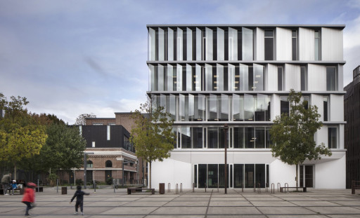 Lucio allie transparence et performance