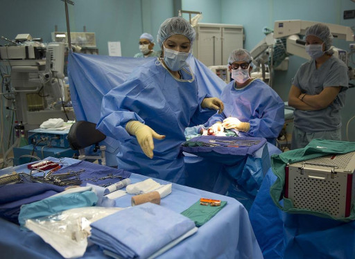Aides à domicile et agents hospitaliers : forts besoins en vue...