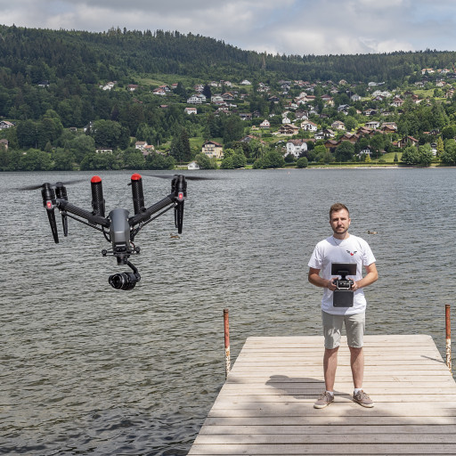Drone-ambition, pour une réinvention de la communication digitale