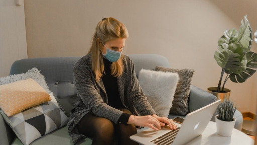 À contrecœur, les Européens s'adaptent à une vie «sans contact»