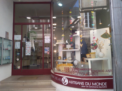 À Dijon, la boutique Artisans du Monde organise une exposition-vente