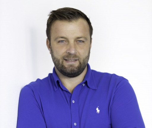 Le Gorille en cravate : La communication à 360°