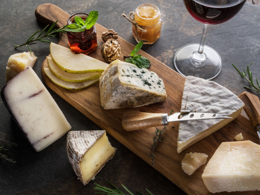 Les Dénicheurs : une nouvelle fromagerie au centre-ville de Mâcon