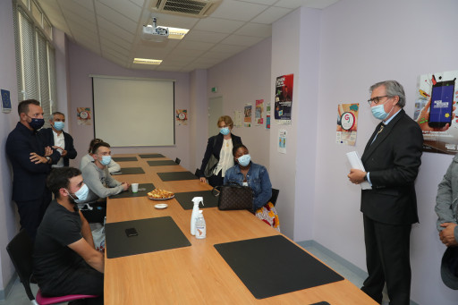 Le préfet à la mission locale de Longwy