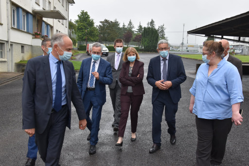La préfète de la région Grand Est et du Bas-Rhin en visite à la fromagerie de l’Ermitage de Bulgneville